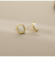 Small Square Auricular Needle