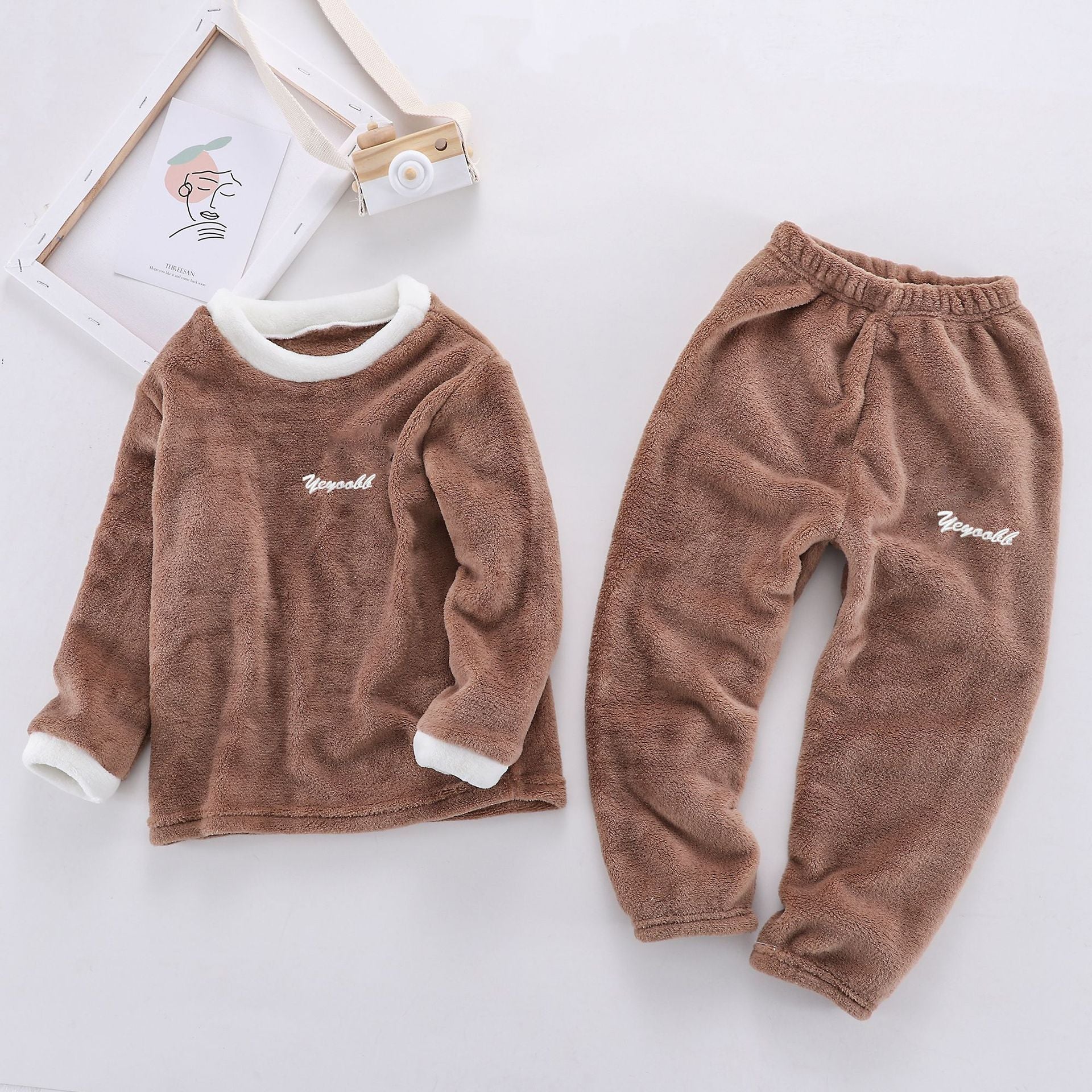 Children’s Autumn & Winter Velvet Suits – Unisex Coral Velvet