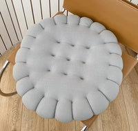 Gray round