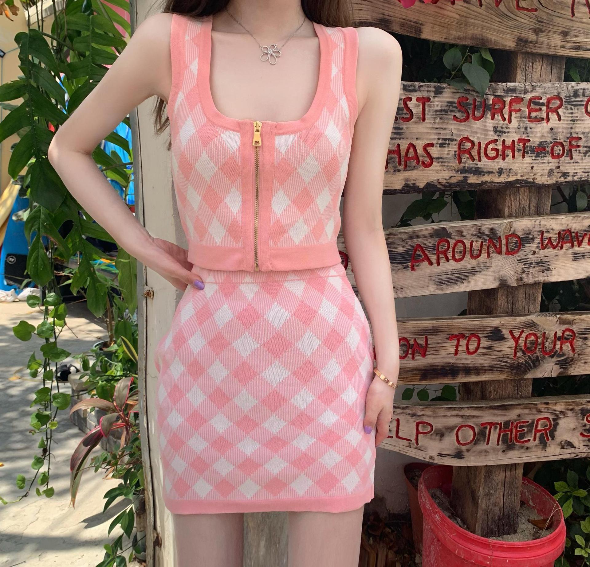 Women's Plaid Camisole Knitted Skirt Fashion