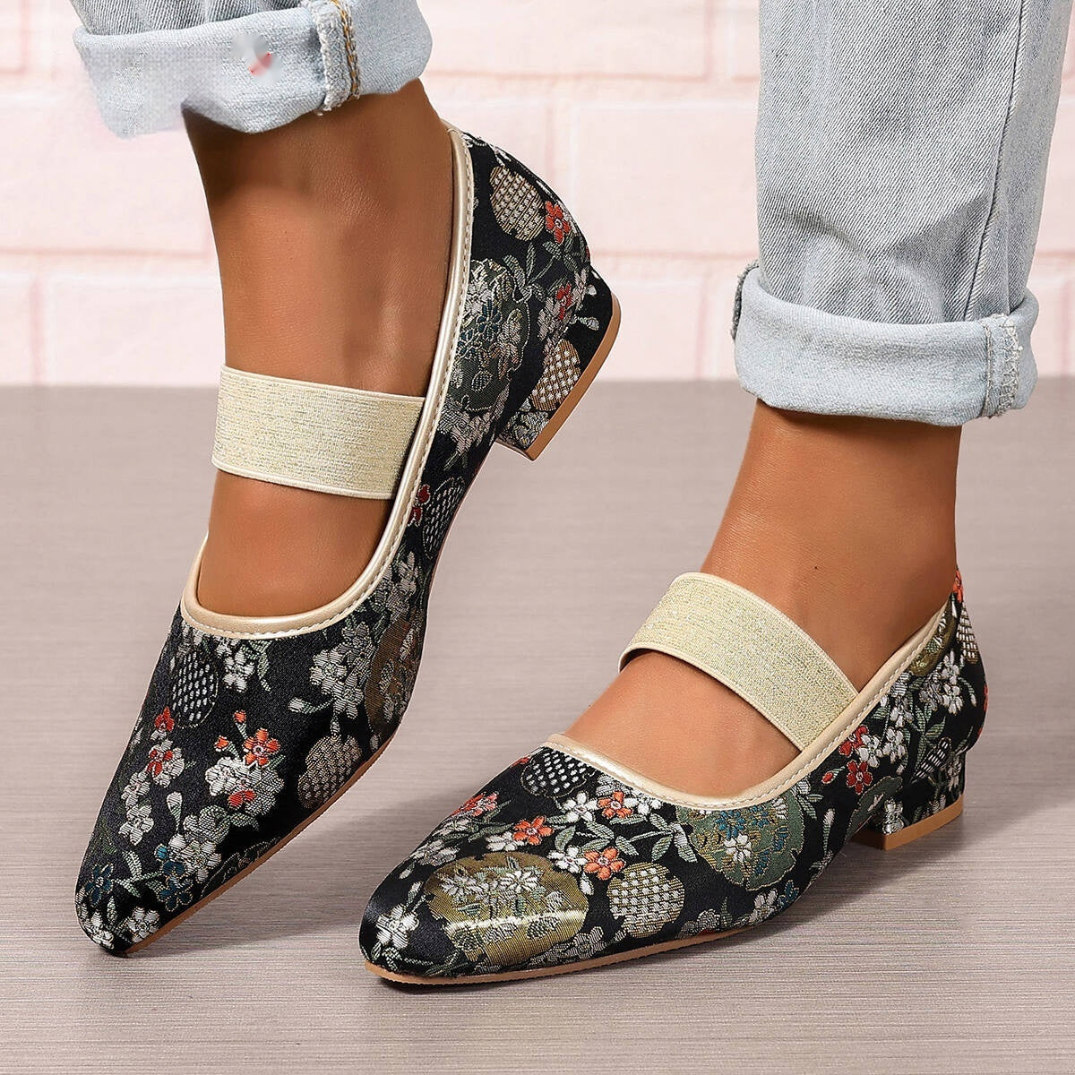 Chunky Heel Embroidery Women's Pumps