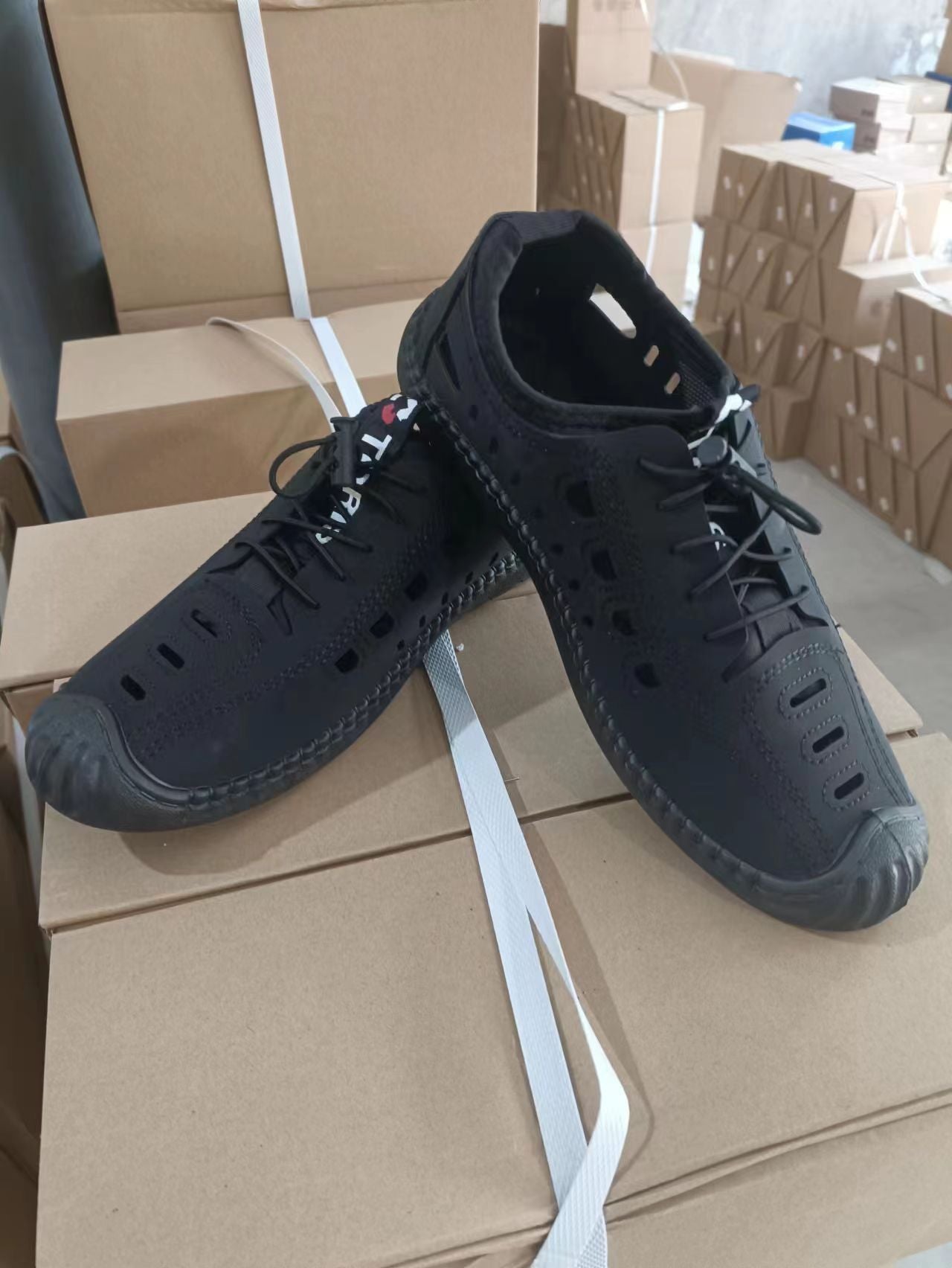 Men's Sandals Hollow Leather Soft Bottom Hole Shoes