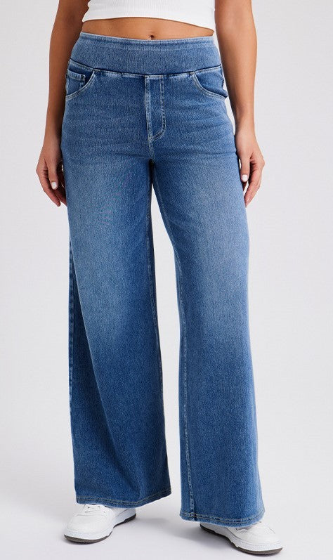Women’s High-Waist Straight-Cut Jeans – Curve-Hugging Comfort with Vintage Details