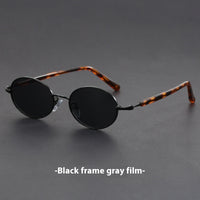 Black Frame Gray Piece