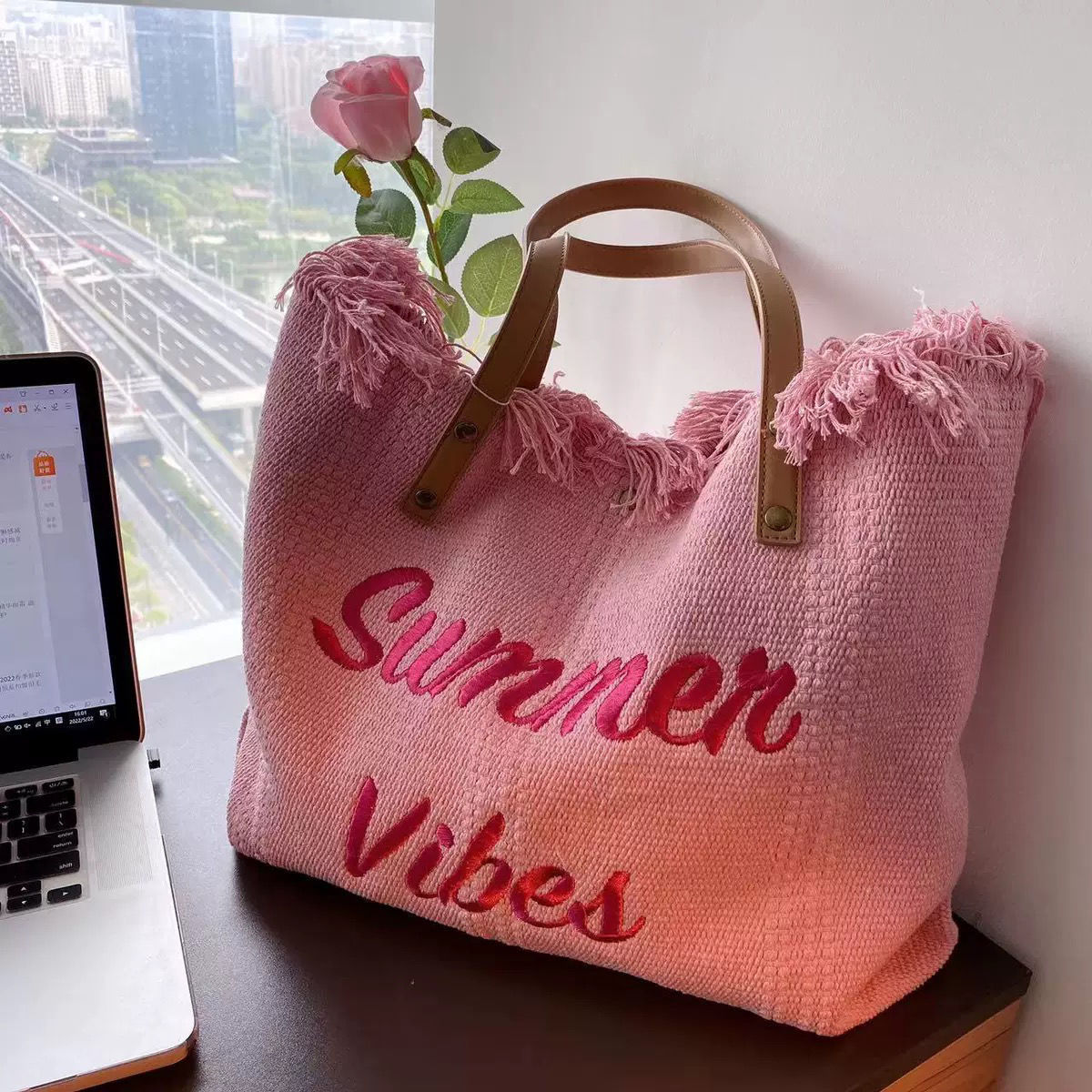 Beach Bag Travel Tote – Stylish & Spacious
