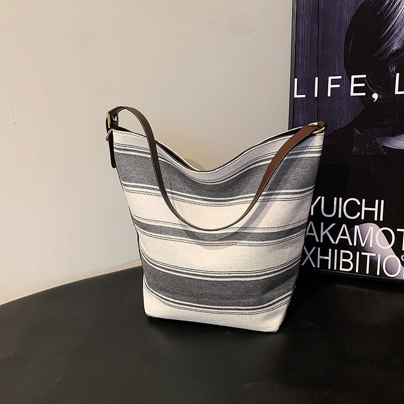 Artistic Striped Hand-carrying Bucket Bag For Women