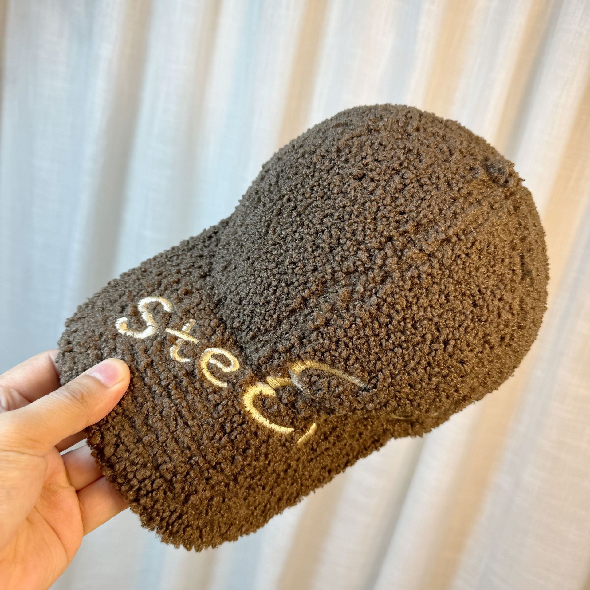 Outdoor Upgrade Warm Lamb Fur Peaked Cap – Embroidered Letters, Face-Slimming Design