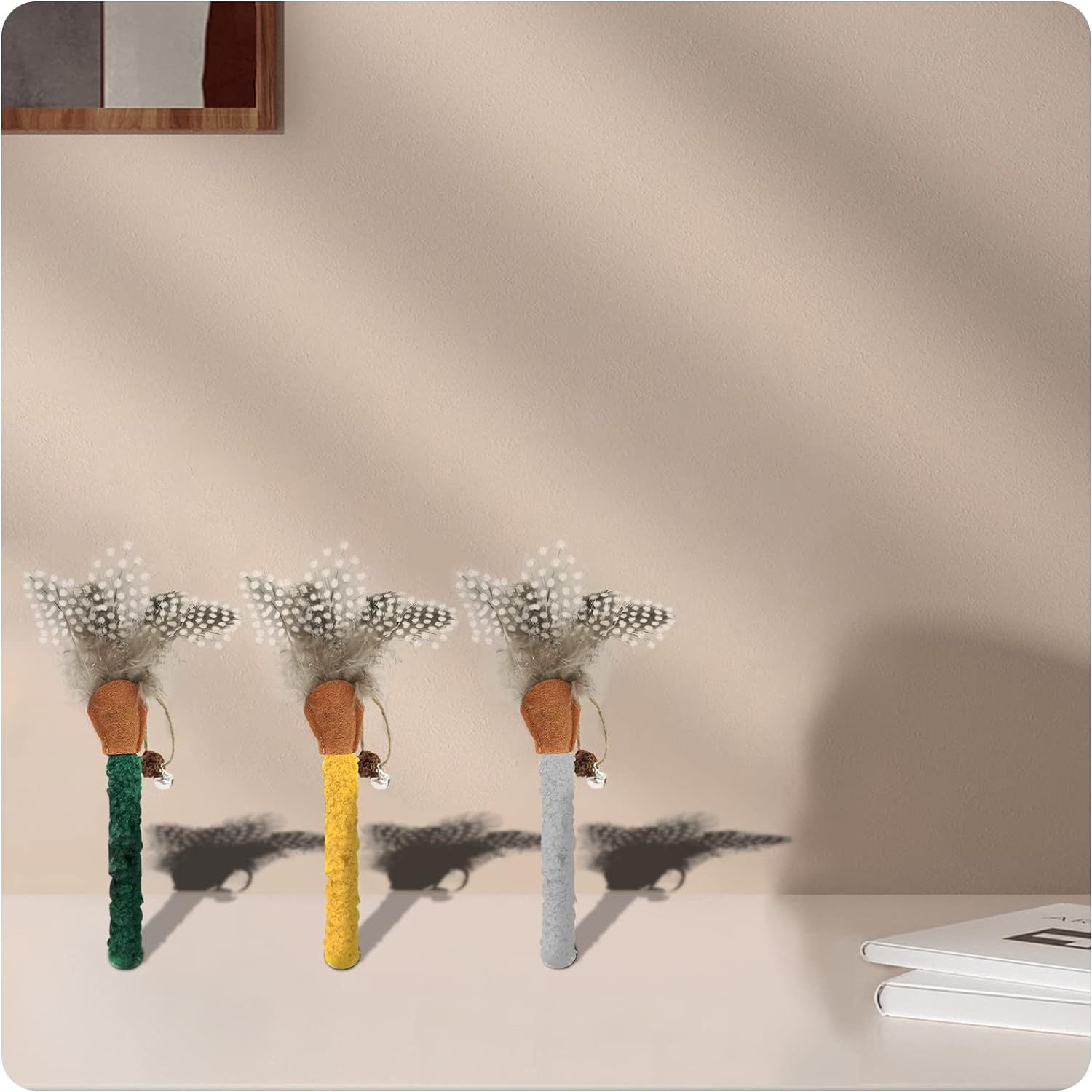 Natural Feathered Silvervine Catnip Chew Sticks for Cats