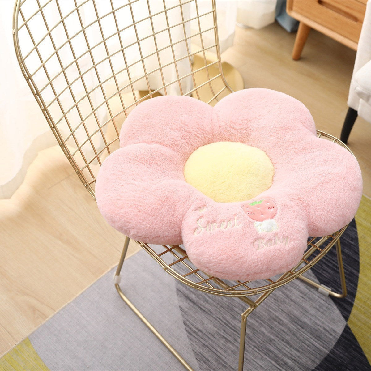 Ins Student Office Flower Cushion Plush Pillow Chair Cushion Bay Window Cushion Flower Tatami Mat