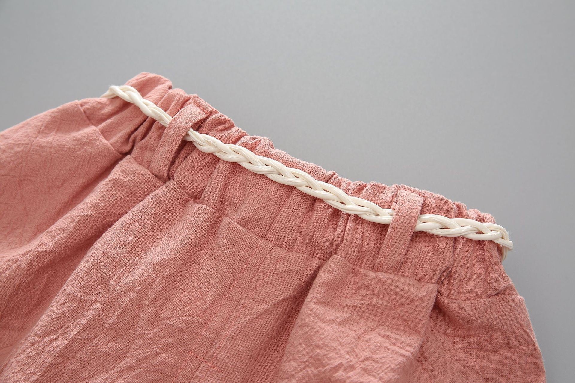 Girls' Simple Fashion Round Neck Short Sleeves Shorts Two-piece Set