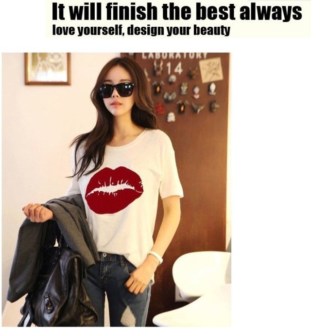 Women's Graphic T-Shirt with Bold Lips Print – Statement Casual Tee