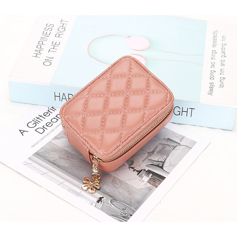 Genuine Leather Checker Pattern Storage Bag
