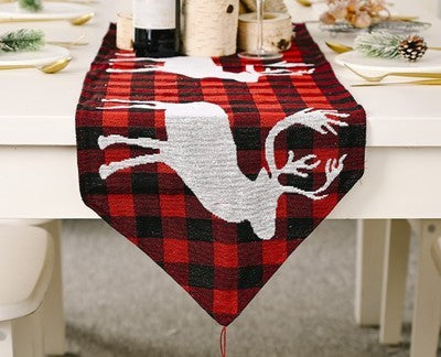 Knitted Christmas Table Runner Decoration