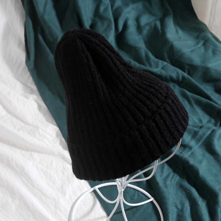 Pure Color Light Board Woolen Hat Curling Concave Shape