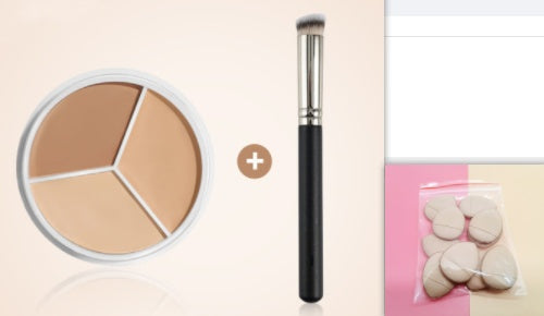 Three Color Waterproof Concealer Kit With Synthetic Brush