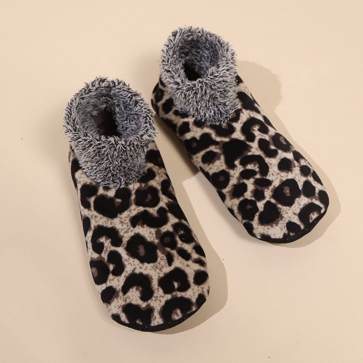 Plus Size Women's Winter Leopard Print Room Socks