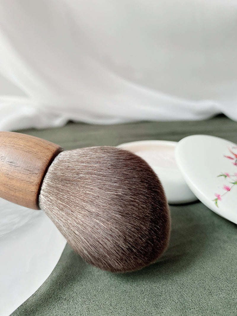 Walnut Handle Makeup Brush with Man-Made Fiber Bristles