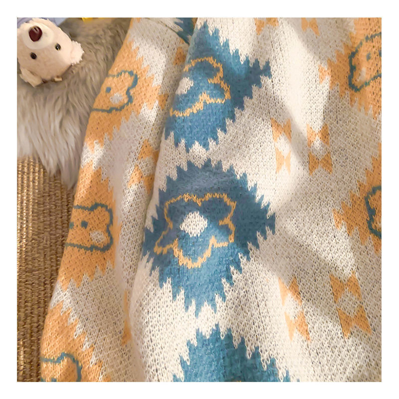 Women's Bear Jacquard Knit Crew Neck Polyester Relaxed Fit