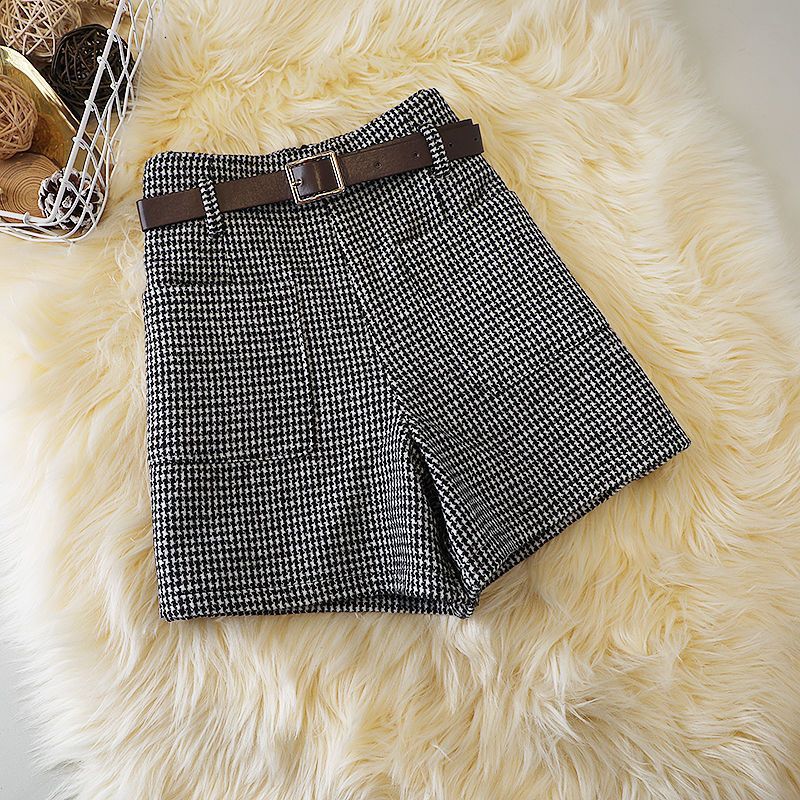 Women’s Wide-Leg PVC Shorts with Belt – Chic Streetwear Style