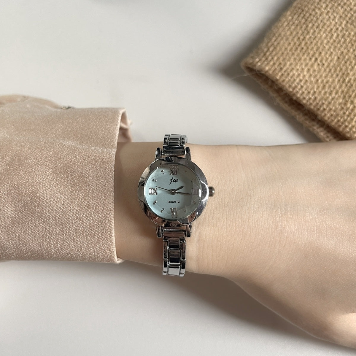 Women's French Special Interest Light Luxury Cool Watch