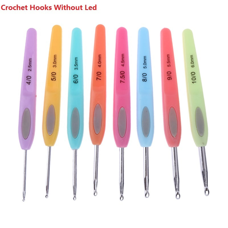 8-Piece Crochet Hook Set – LED & Non-LED Plastic Handle, 2.5–6mm Knitting Needles, Multicolor Sewing Kit