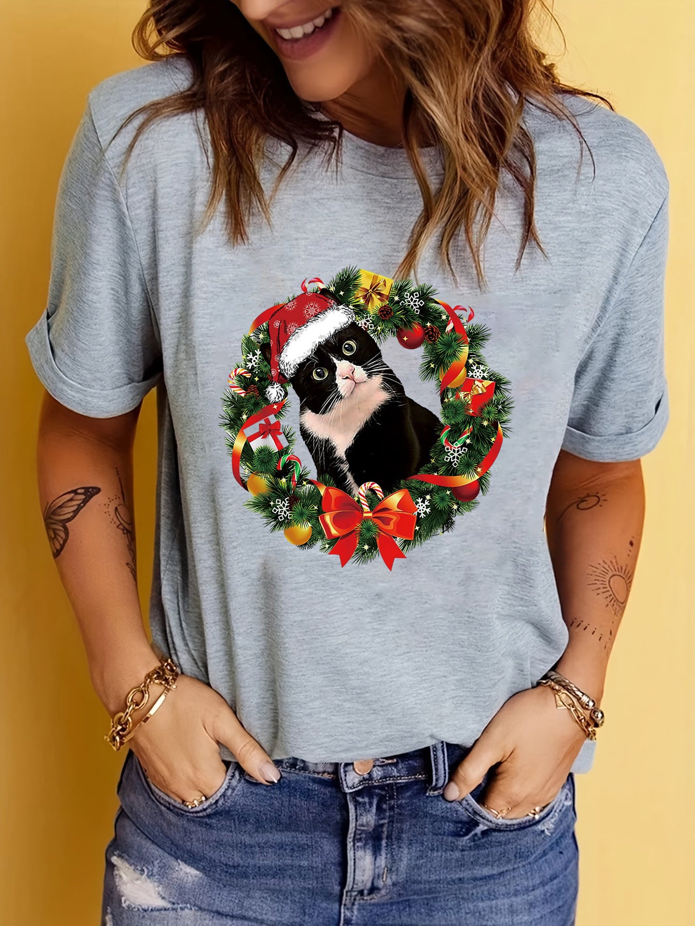 Funny Tuxedo Cat Christmas Wreath Ornament Top