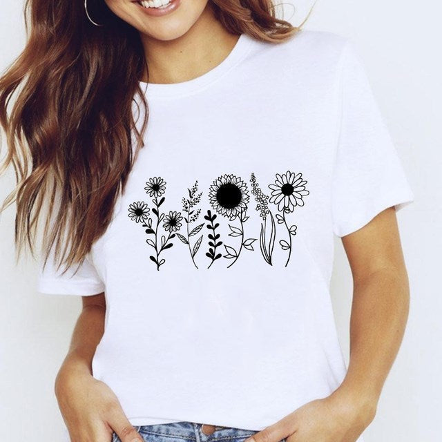Women's Star Print Tee White Polyester Short Sleeve