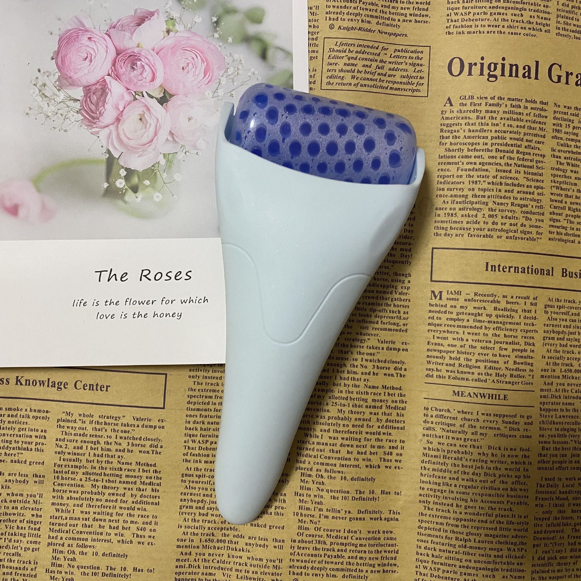 Ice Roller Face Massager – Skin Cooling & Puffiness Relief Beauty Tool