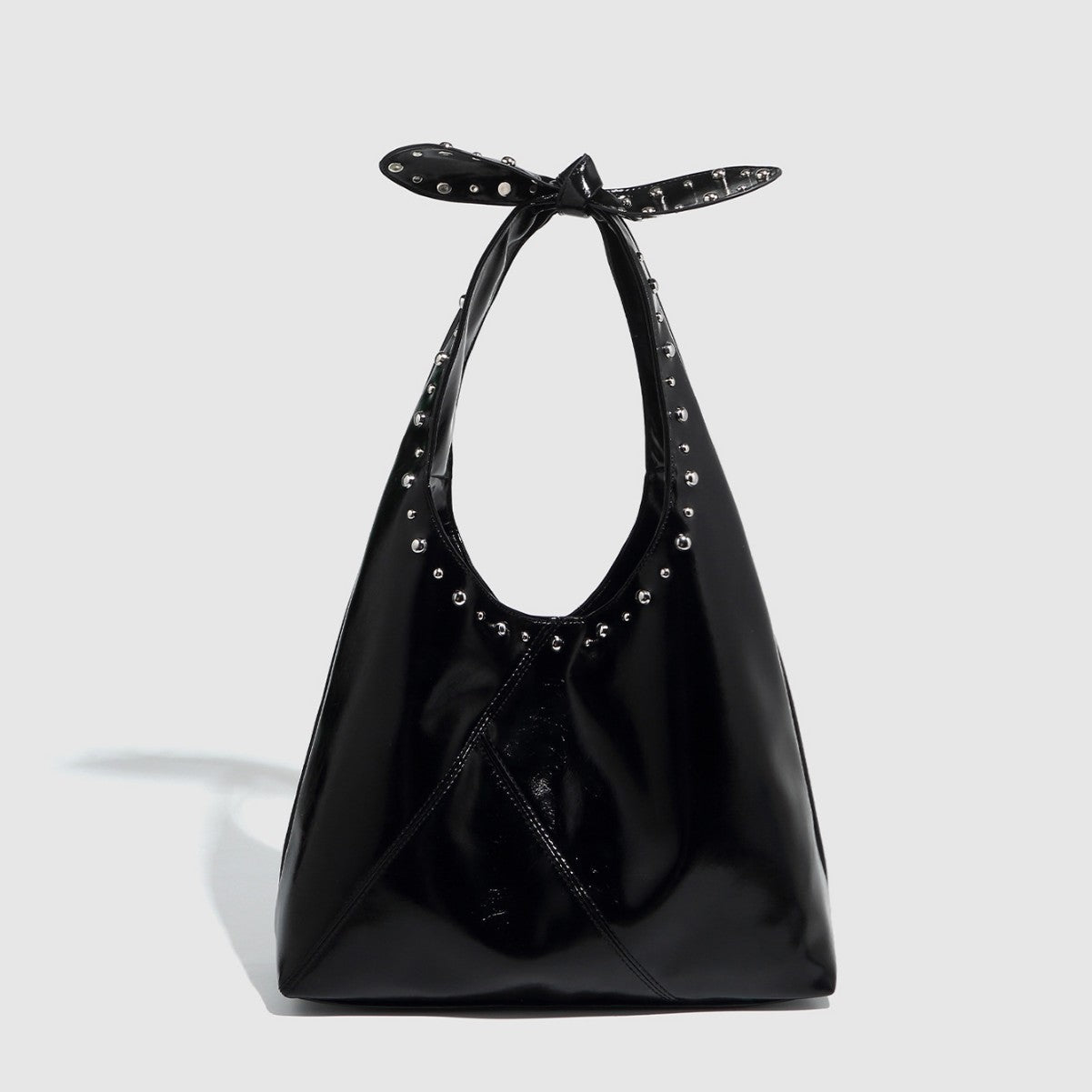 Tote Bag with Rivet Bow – Women’s Underarm Bucket Bag