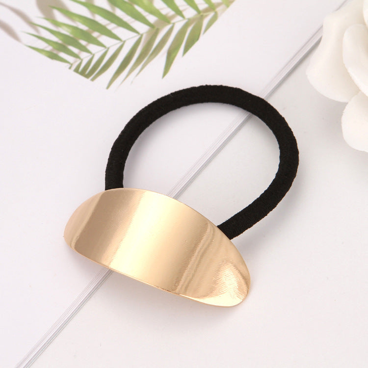 Trendy Horsetail Buckle