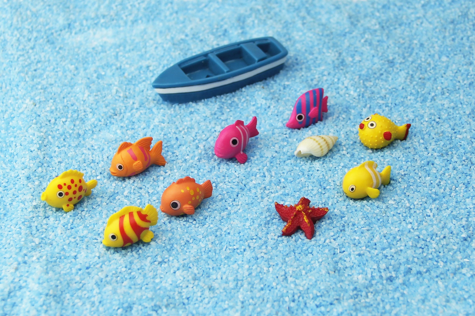 Fish Tank Waterscape Plastic Decoration Crafts Creative Fish Keychain Cartoon Fish DIY Micro Landscape Aquarium Decoration