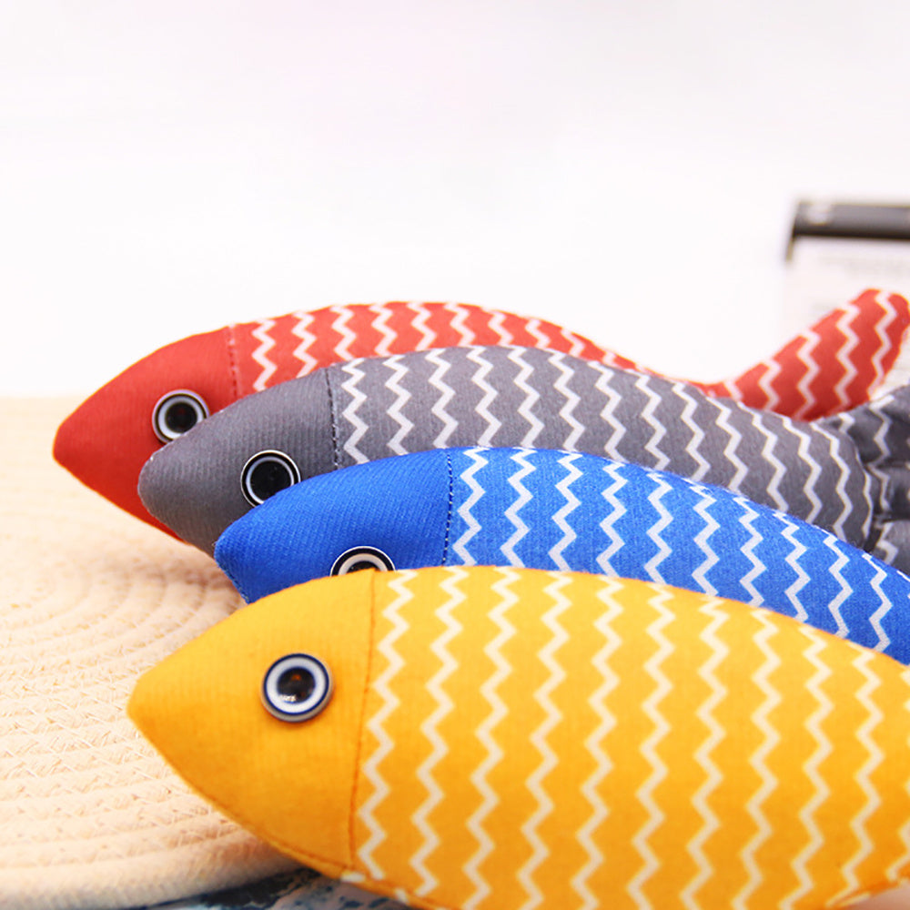 Soft Durable Burlap Catnip Fish Toy with Crinkle Sound for Interactive Indoor Play