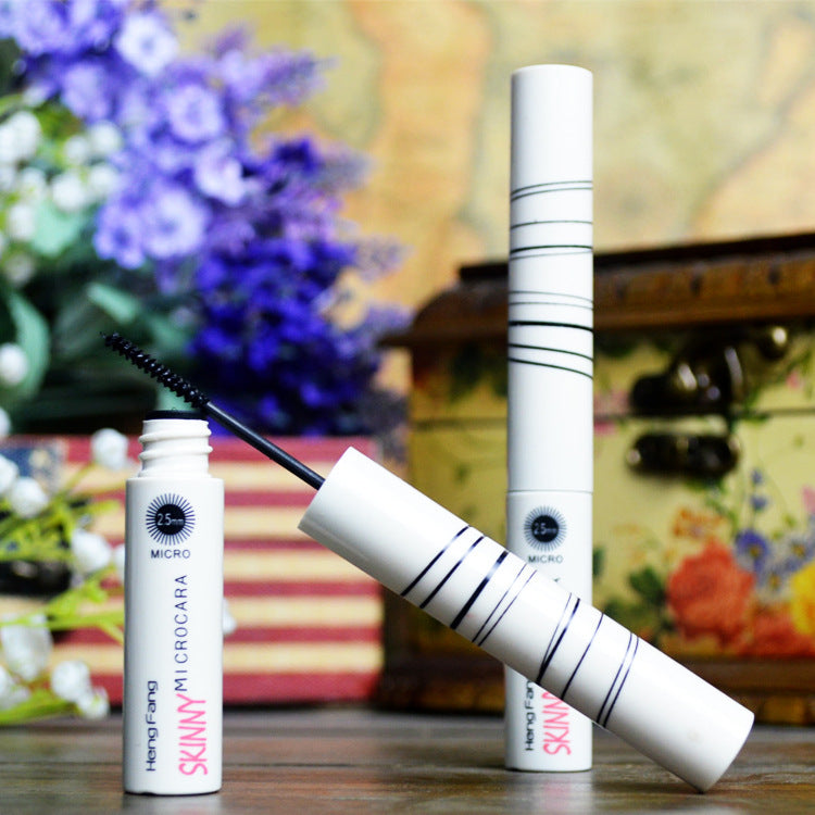 Natural Lengthening Mascara – Long-Lasting Upper & Lower Lash Makeup