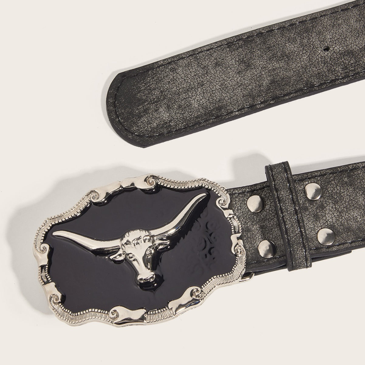 Retro Epoxy Cattle Head Buckle Belt