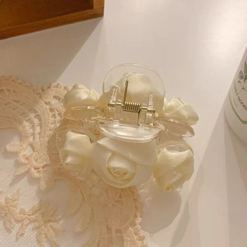 New Small Fragrant Wind Camellia Temperament Back Of The Head To Grab The Clip