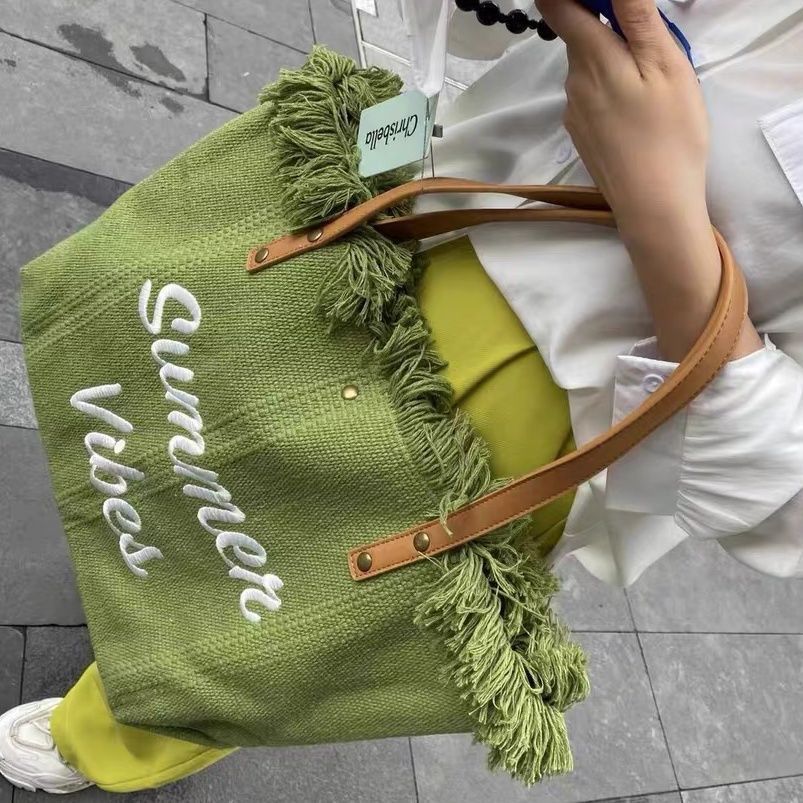 Beach Bag Travel Tote – Stylish & Spacious