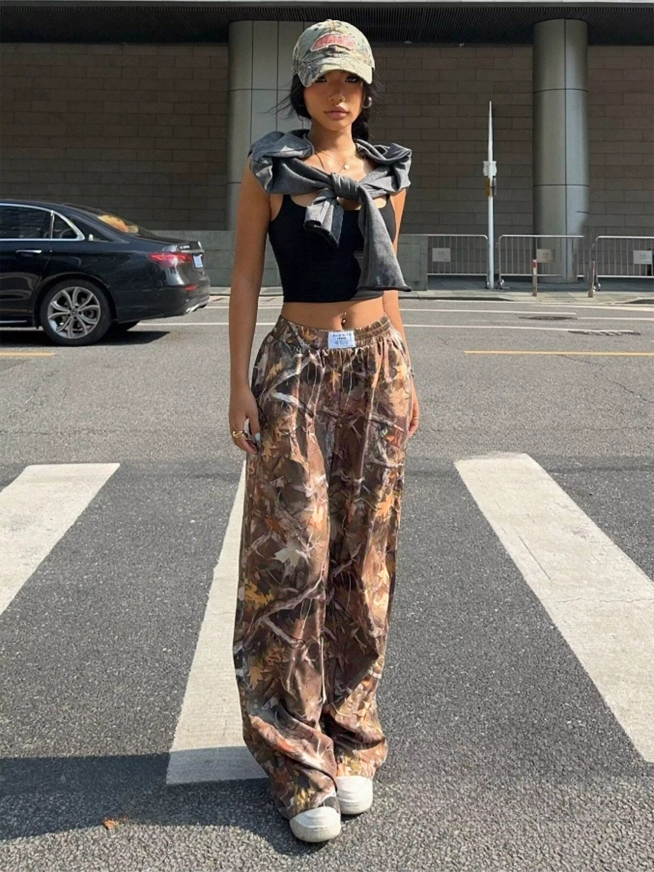 High Waist Loose Fit Branch Pattern Pants – Comfortable Casual Style