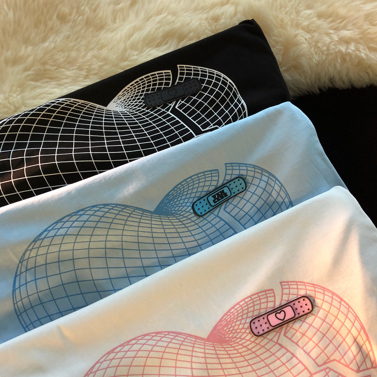 Love Short-sleeved T-shirt Women Early Spring New Design Sense Couple Half-sleeved