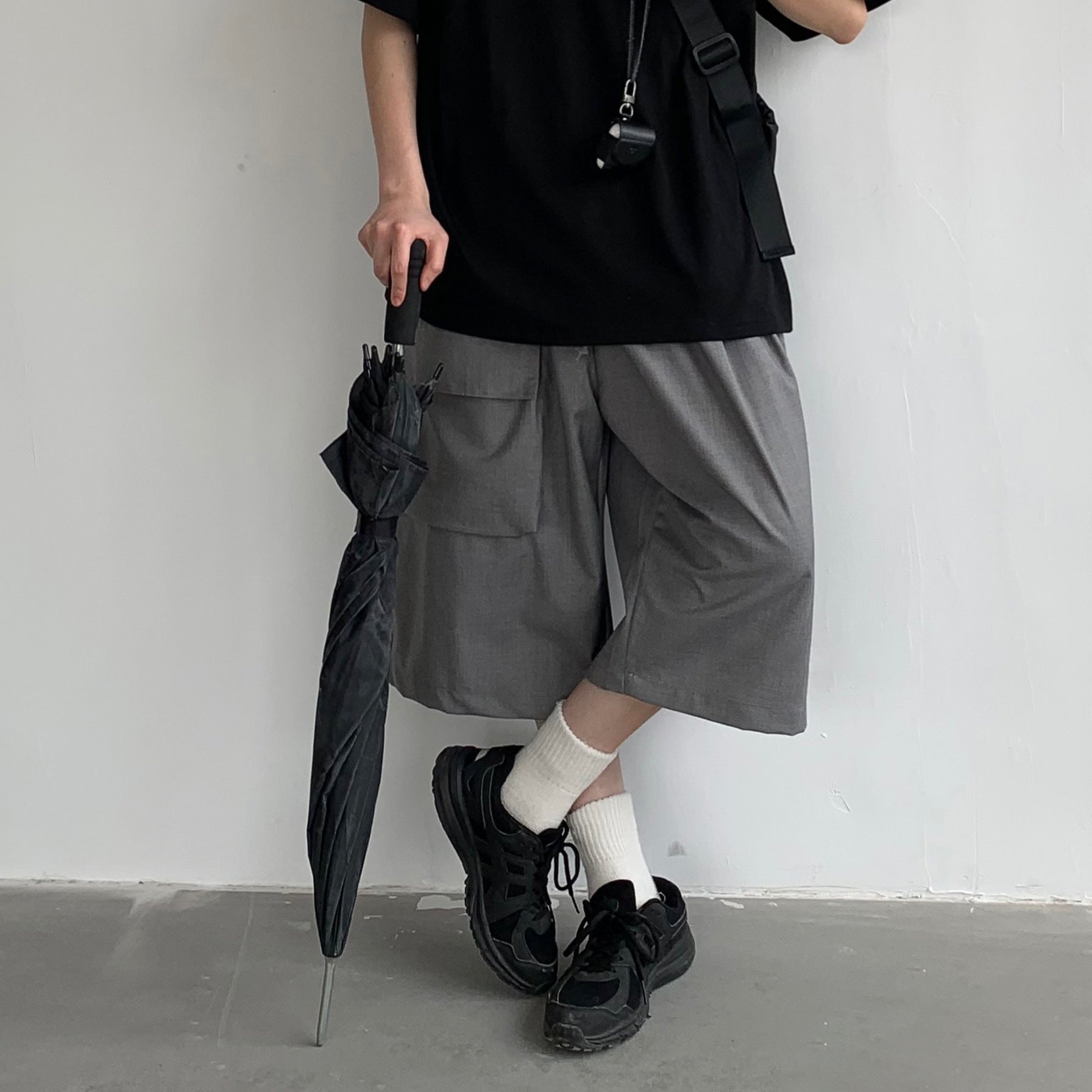 Men's Japanese Retro Cropped Polyester Shorts Solid Color