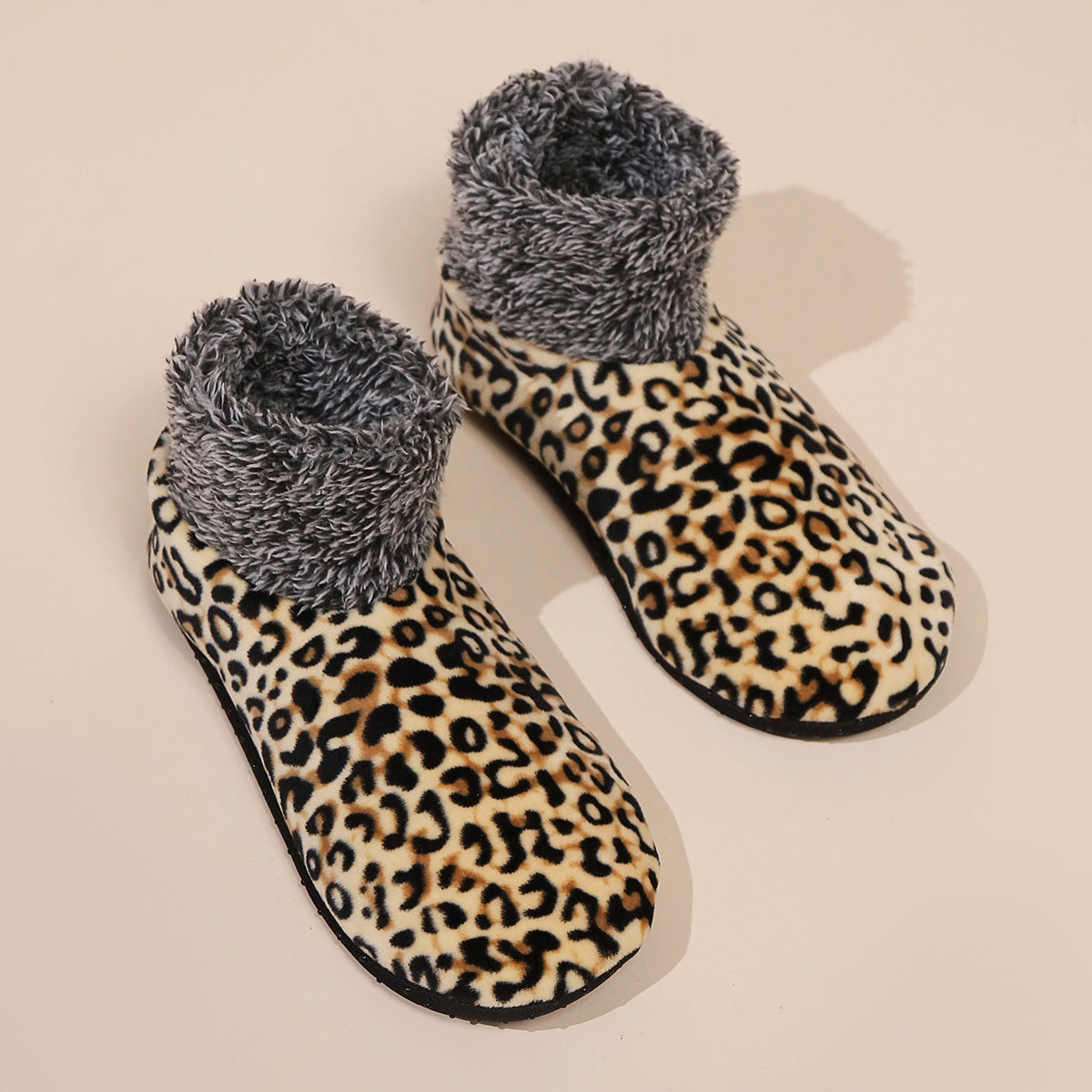 Plus Size Women's Winter Leopard Print Room Socks