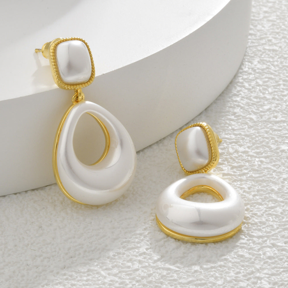 High-grade Water Drop Mabe Pearl Eardrops Graceful And Fashionable