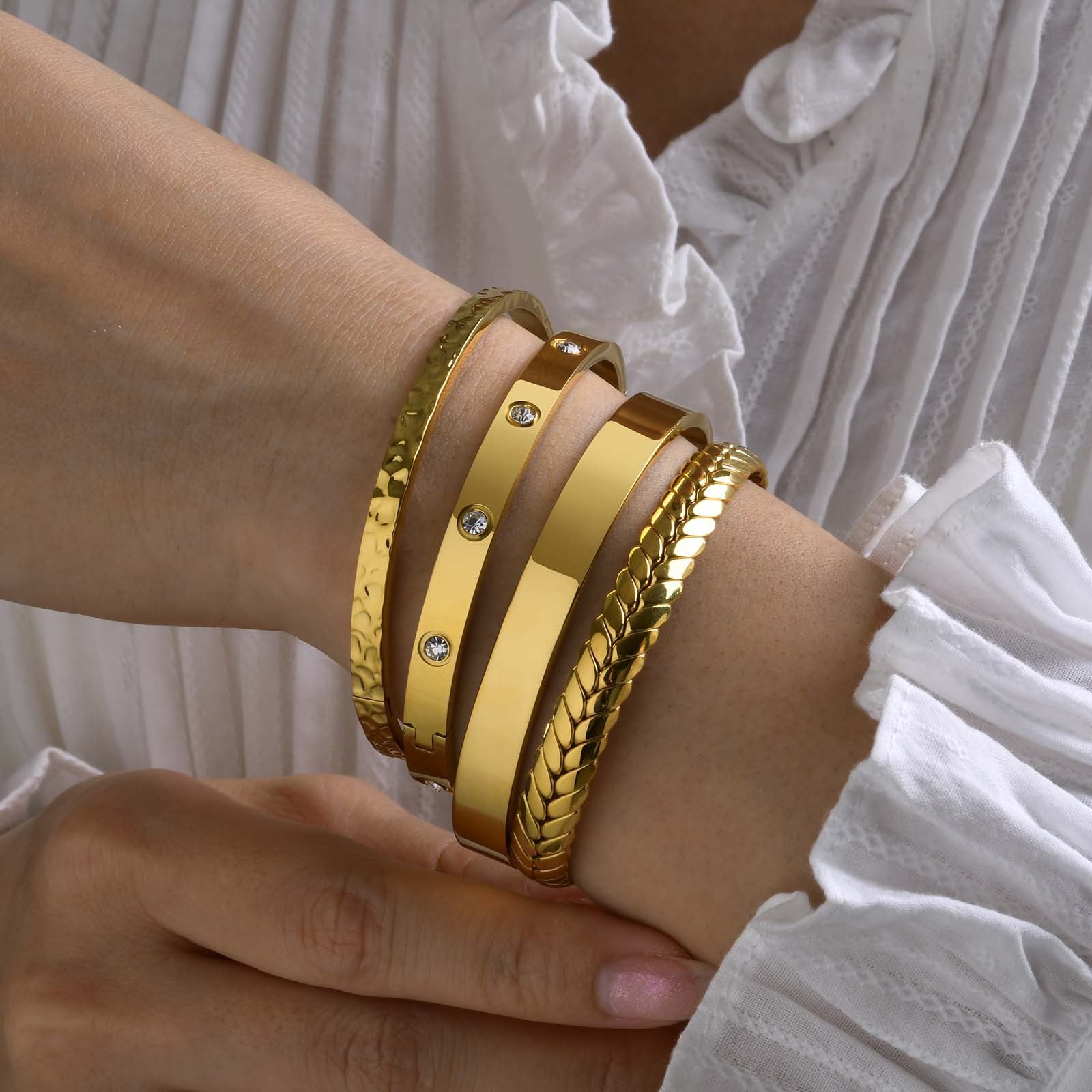 Stainless Steel Glossy Bracelet With Drill