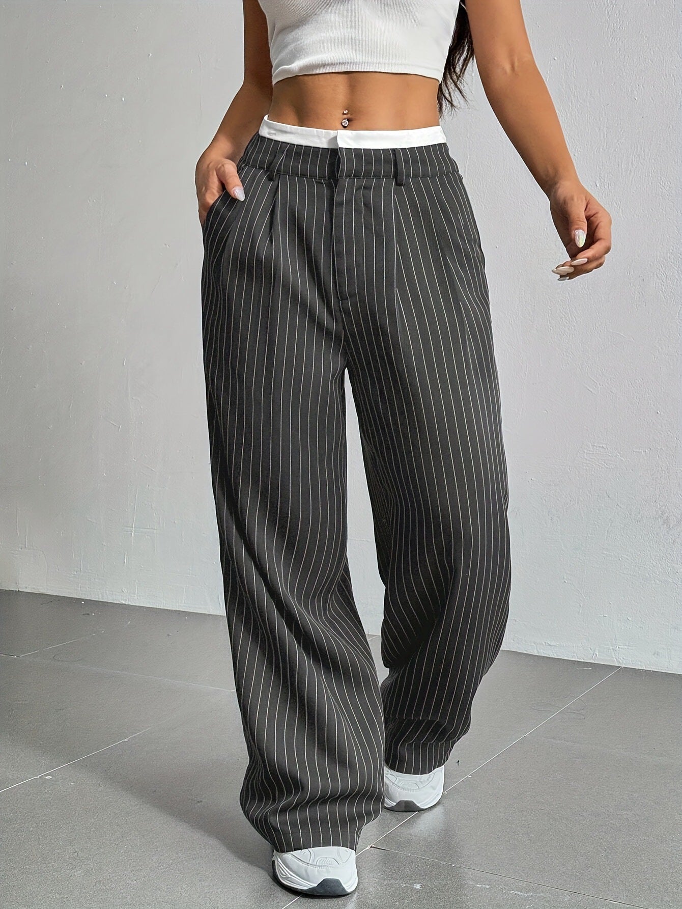 Women’s Striped Suit Pants – High-Waist Straight-Leg Trousers with Pockets & Zipper