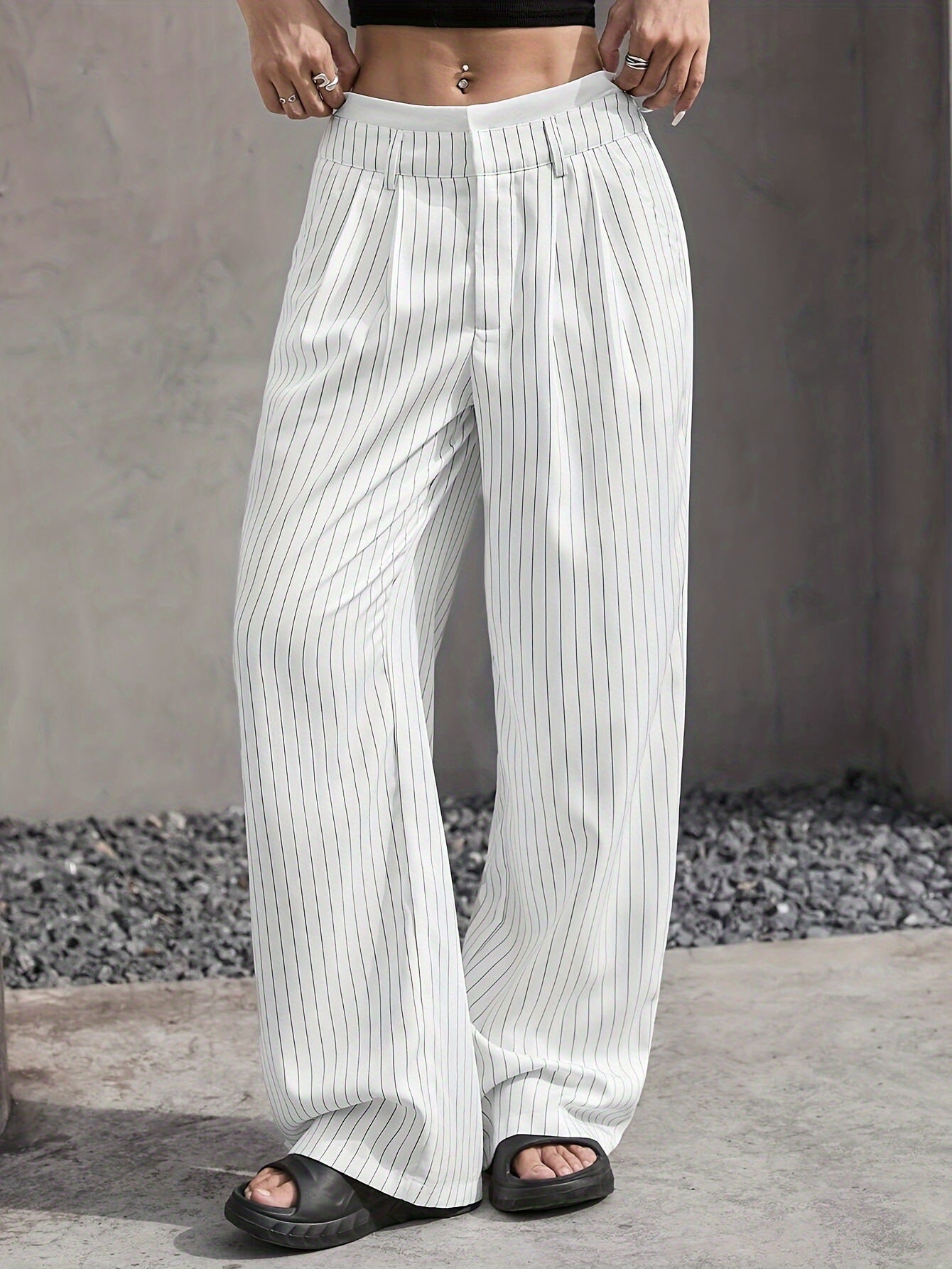 Women’s Striped Suit Pants – High-Waist Straight-Leg Trousers with Pockets & Zipper