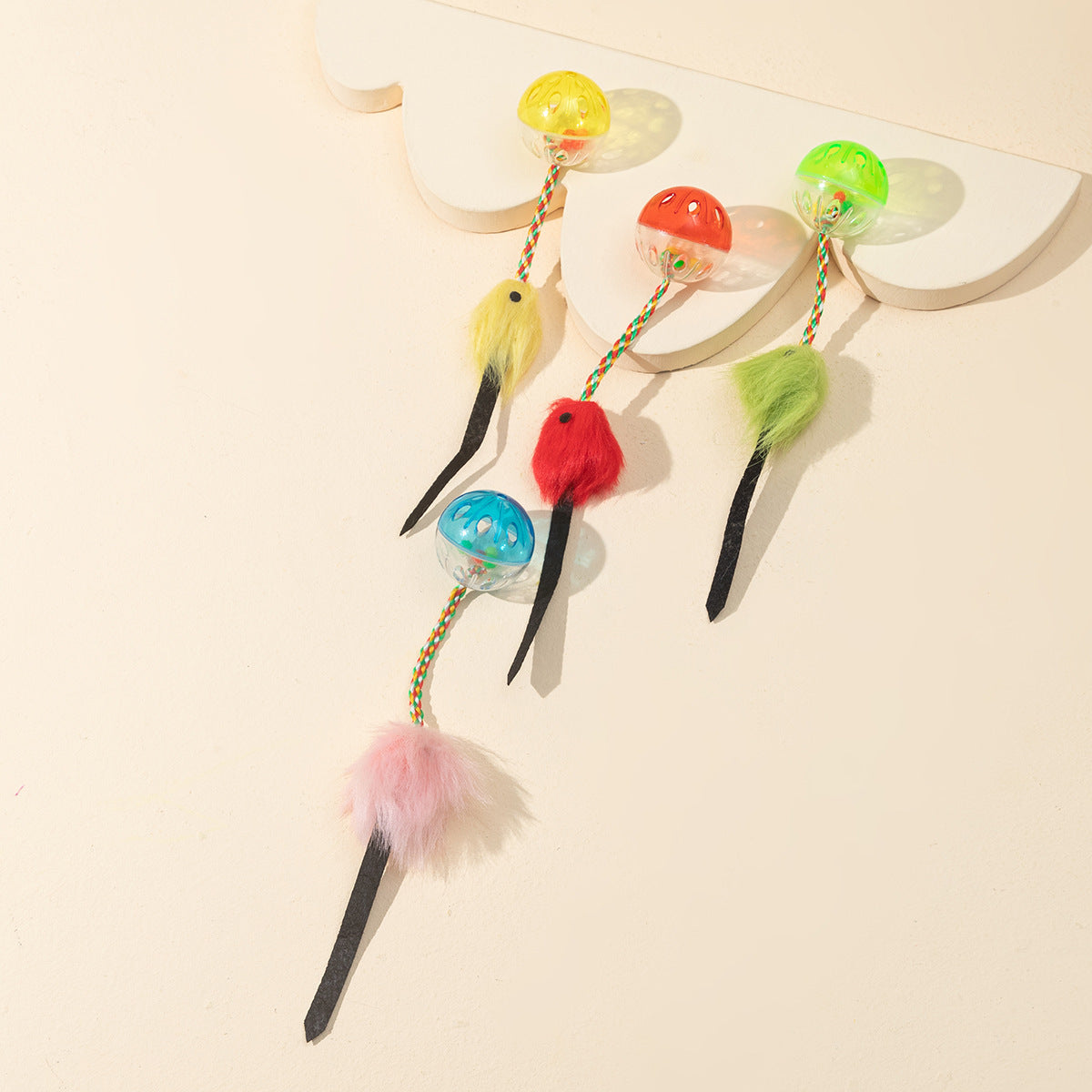 Colored Plastic Bell Mesh Hollow Sound Cat Teasing Ball