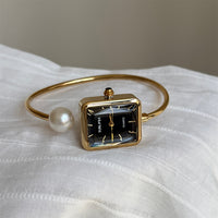 Gold Strap Black Noodles