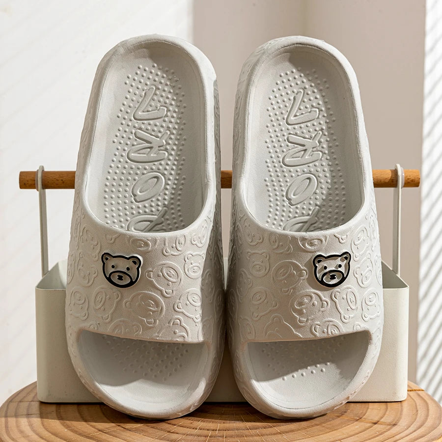Panlalaking Tsinelas Summer Cartoon Bear Indoor Soft Makapal Sole Anti Slip 