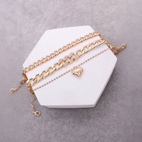 3 ASSORTED HEART PENDANT CHAIN ​​BRACELET SET
