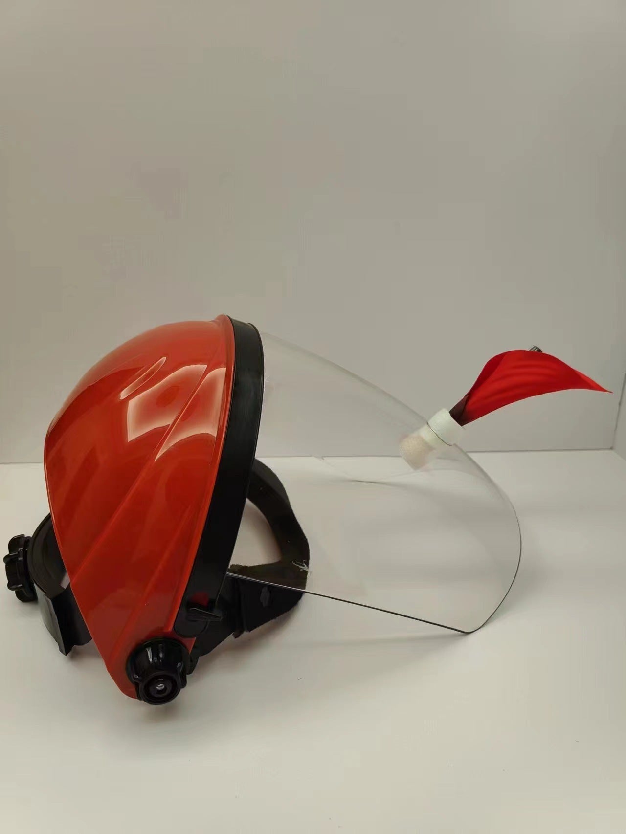 Portable Plastic Bird Feeder Headwear with Floral Design