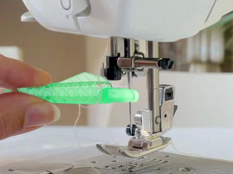Sewing Machine Quick Threader – Small Fish Needle Threader Tool